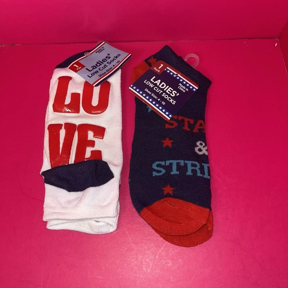Ladies' Novelty Low Cut Socks Patriotic,‎ USA Flags Size 4-10, Lot of 2, NEW